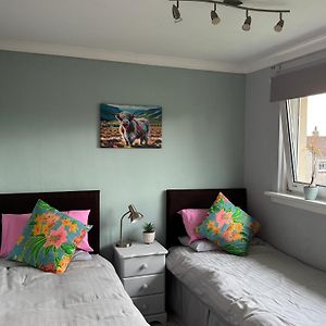Zimmer mit zwei Einzelbetten